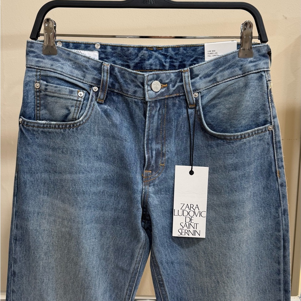 ZARA x Ludovic de Saint Sernin Low Rise Flare Jeans
Size EUR 36 / US 4 - Picture 6 of 15
